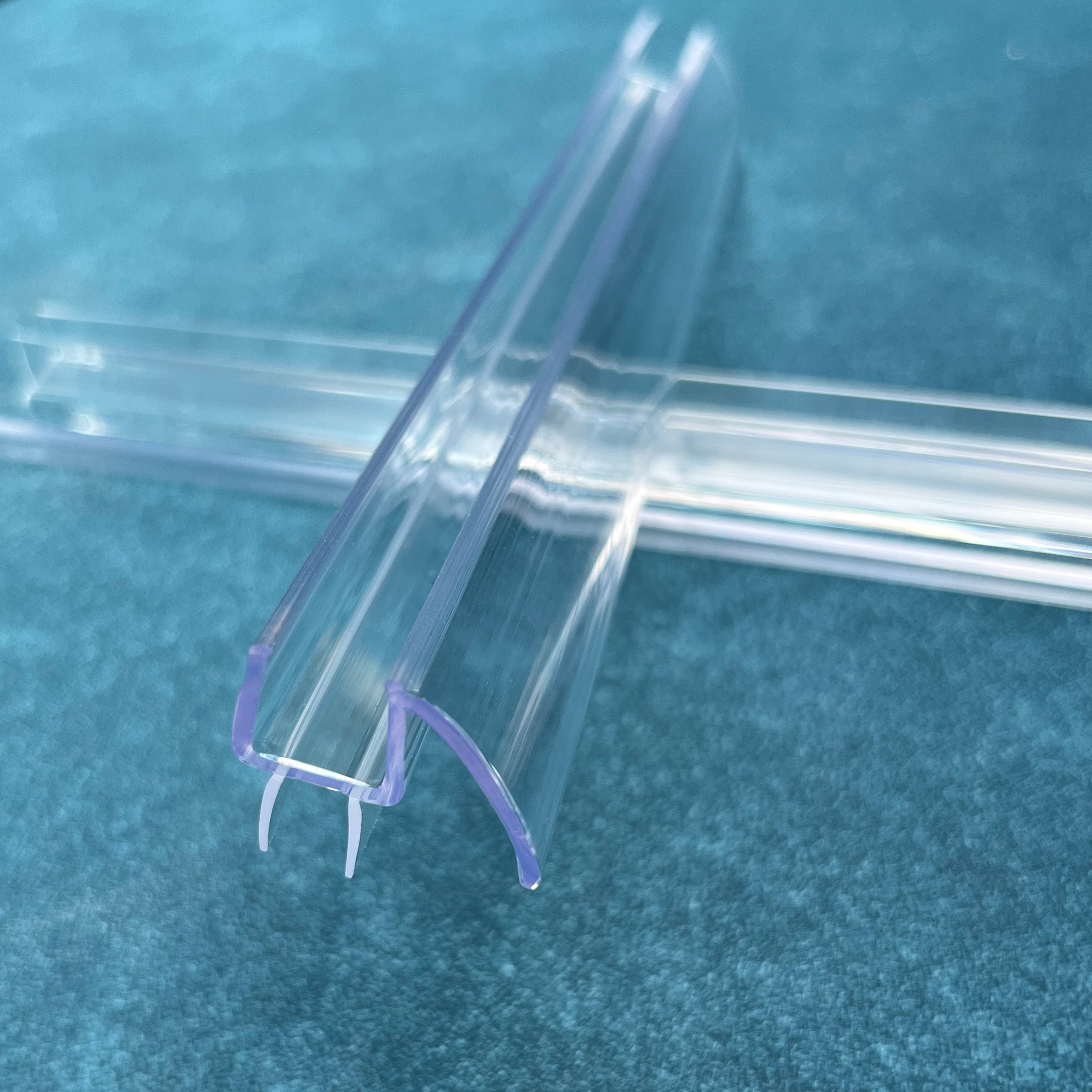 P990WS : Clear bottom wipe with drip rail,